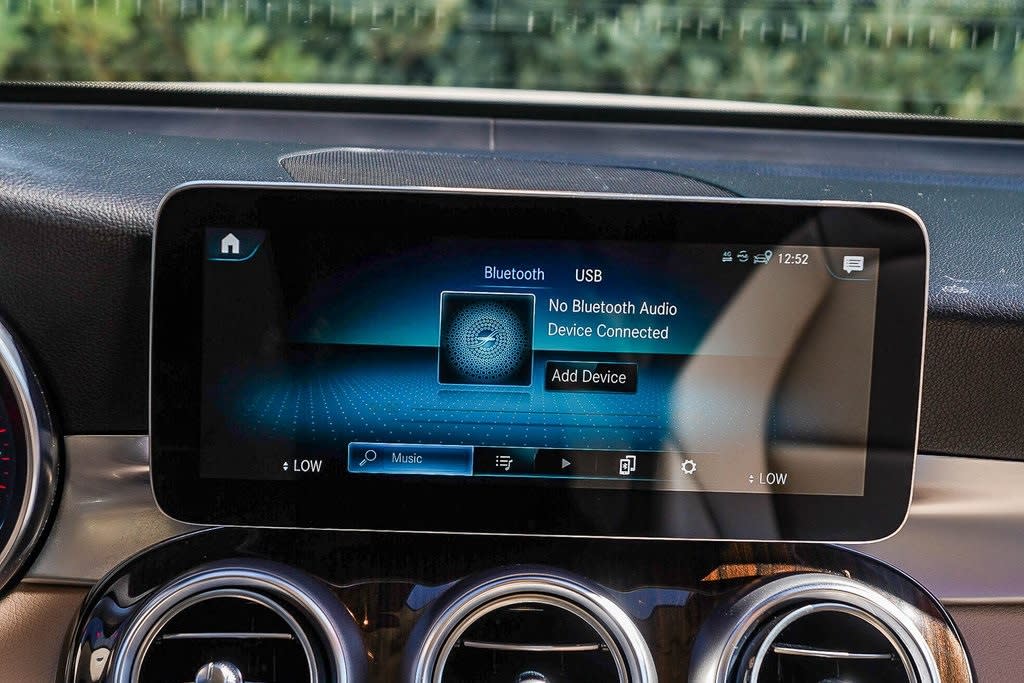 Thumbnail: 2022 Mercedes-Benz GLC - 23