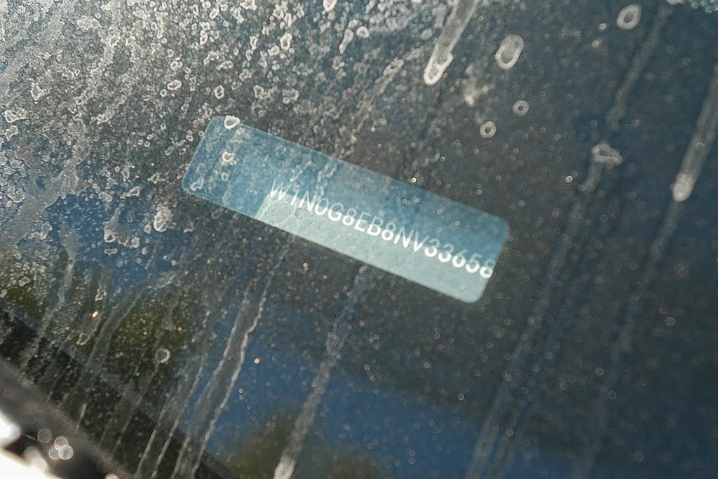 Thumbnail: 2022 Mercedes-Benz GLC - 17