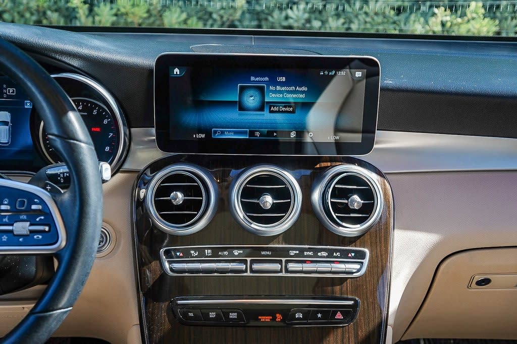 Thumbnail: 2022 Mercedes-Benz GLC - 13