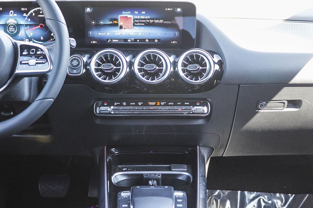 Thumbnail: 2023 Mercedes-Benz GLA - 19