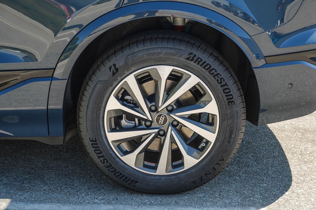 Thumbnail: 2027 Audi Q6 e-tron - 20