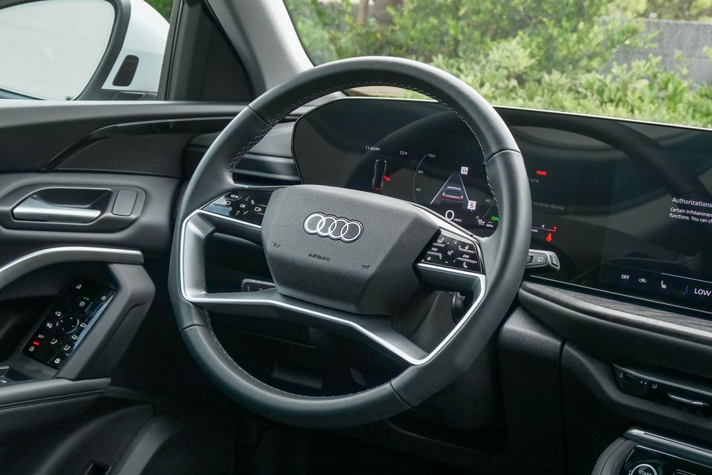 Thumbnail: 2025 Audi Q5 - 12
