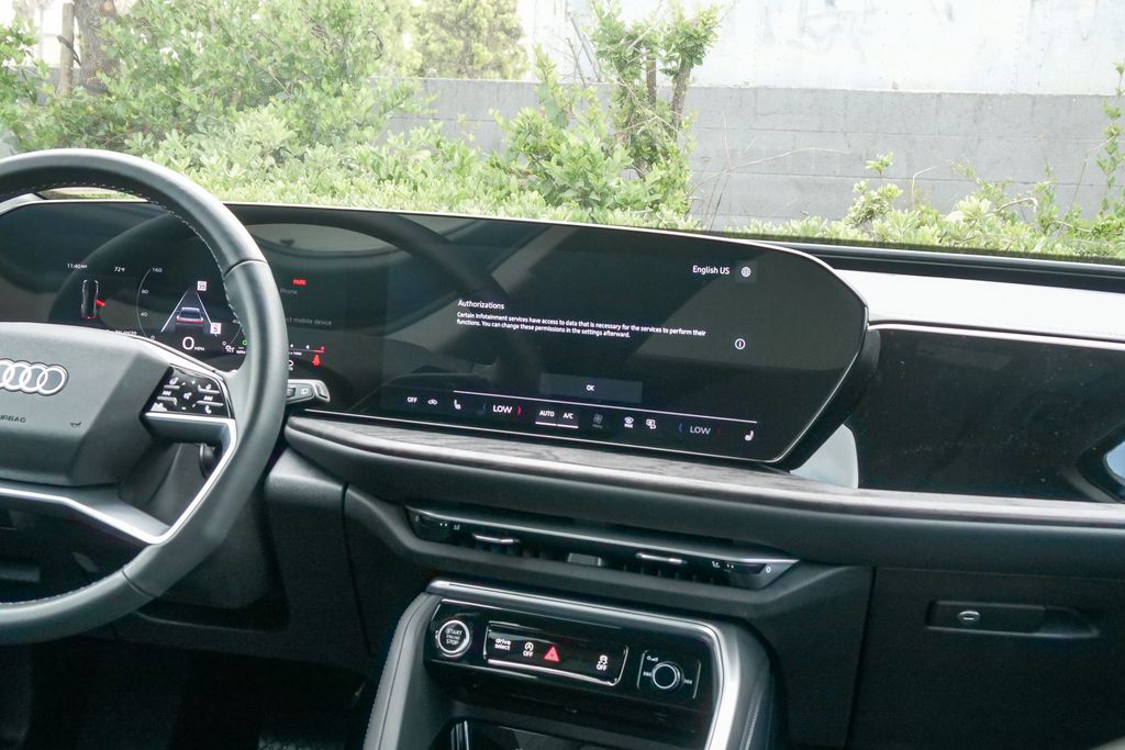Thumbnail: 2025 Audi Q5 - 9