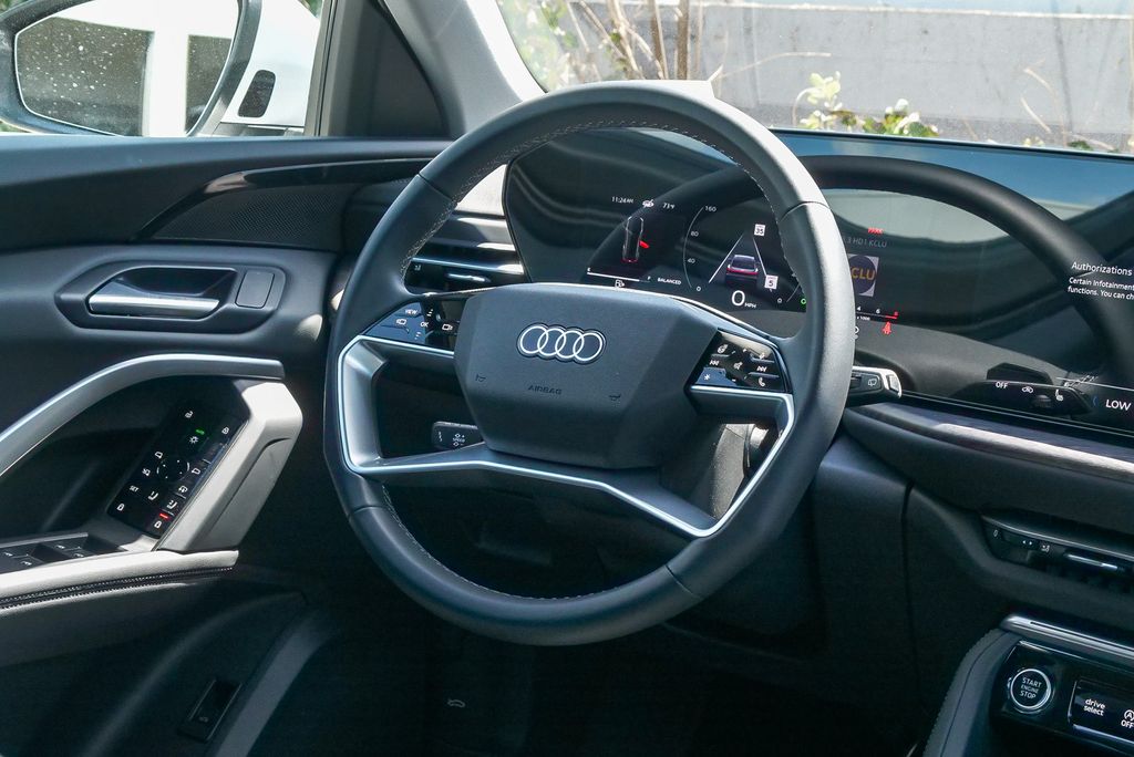 Thumbnail: 2025 Audi Q5 - 12