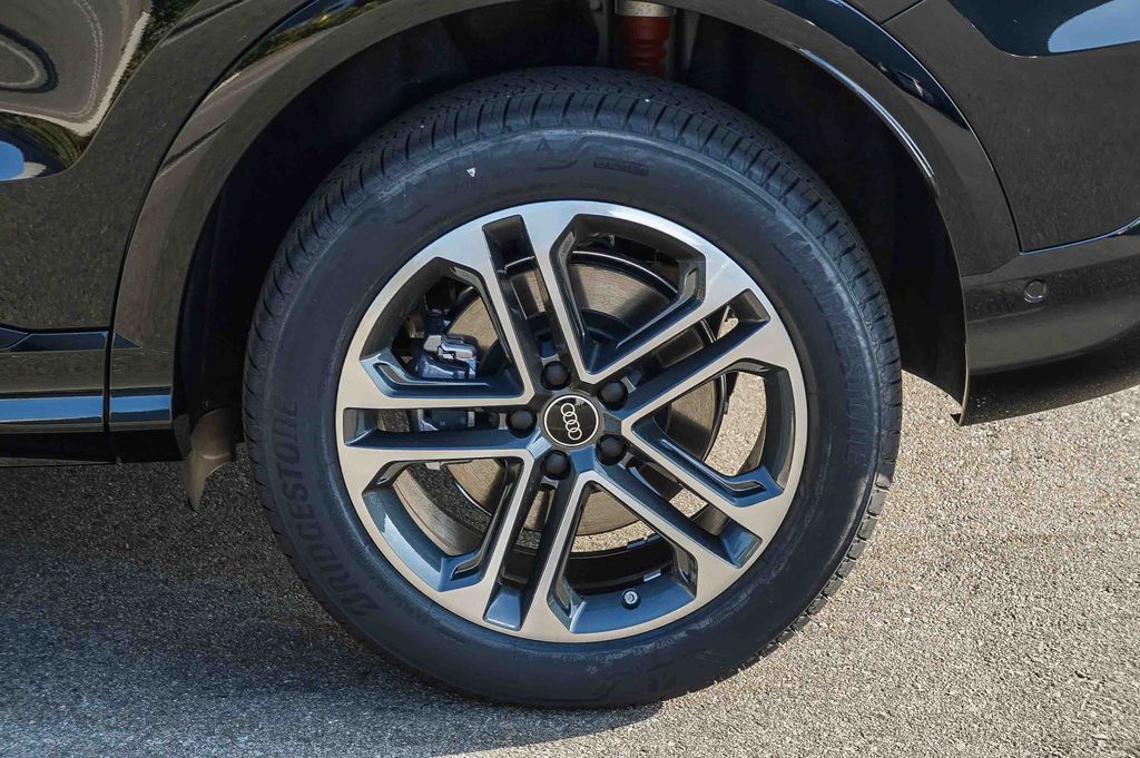 Thumbnail: 2026 Audi Q5 - 20