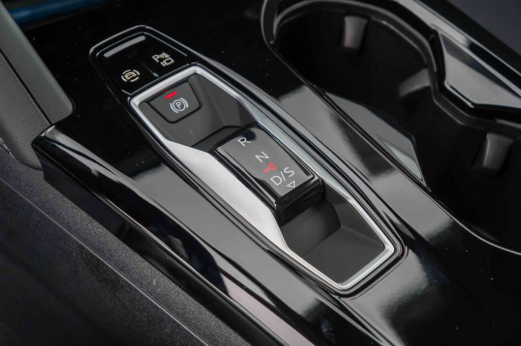 Thumbnail: 2026 Audi Q5 - 14