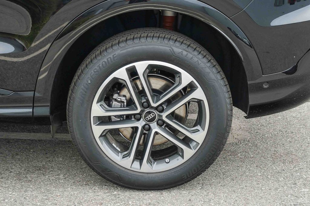 Thumbnail: 2026 Audi Q5 - 19