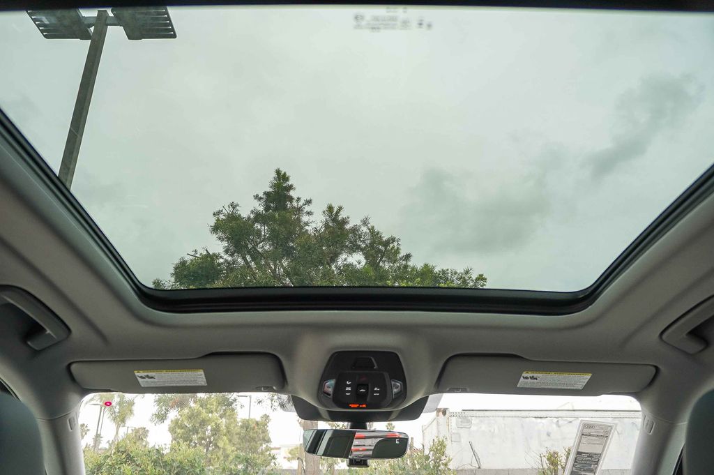 Thumbnail: 2026 Audi Q5 - 23