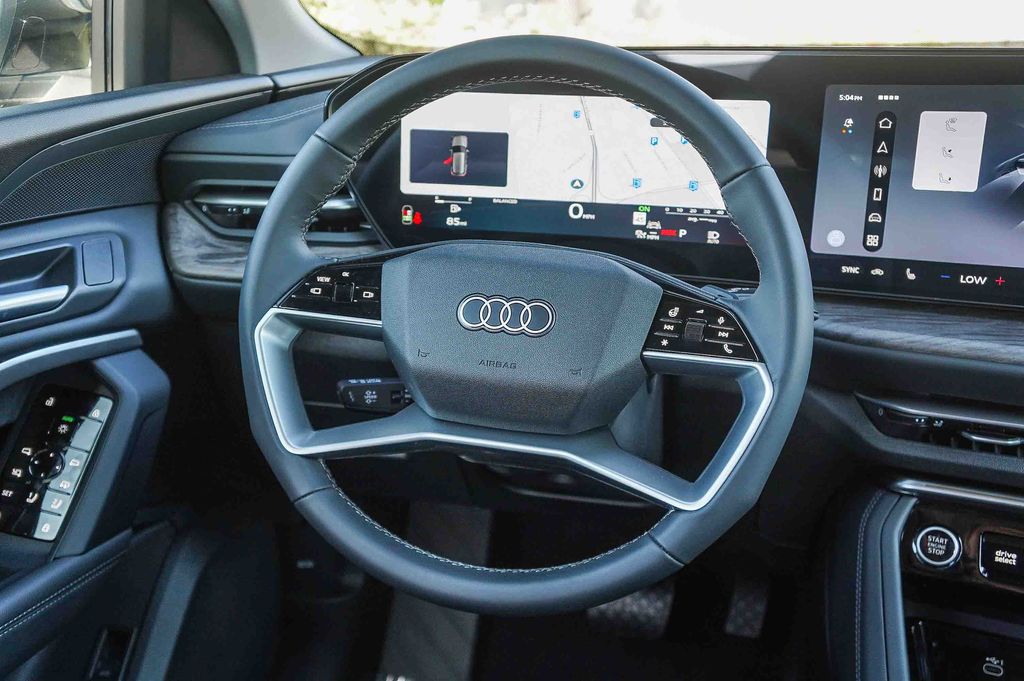 Thumbnail: 2026 Audi Q5 - 9