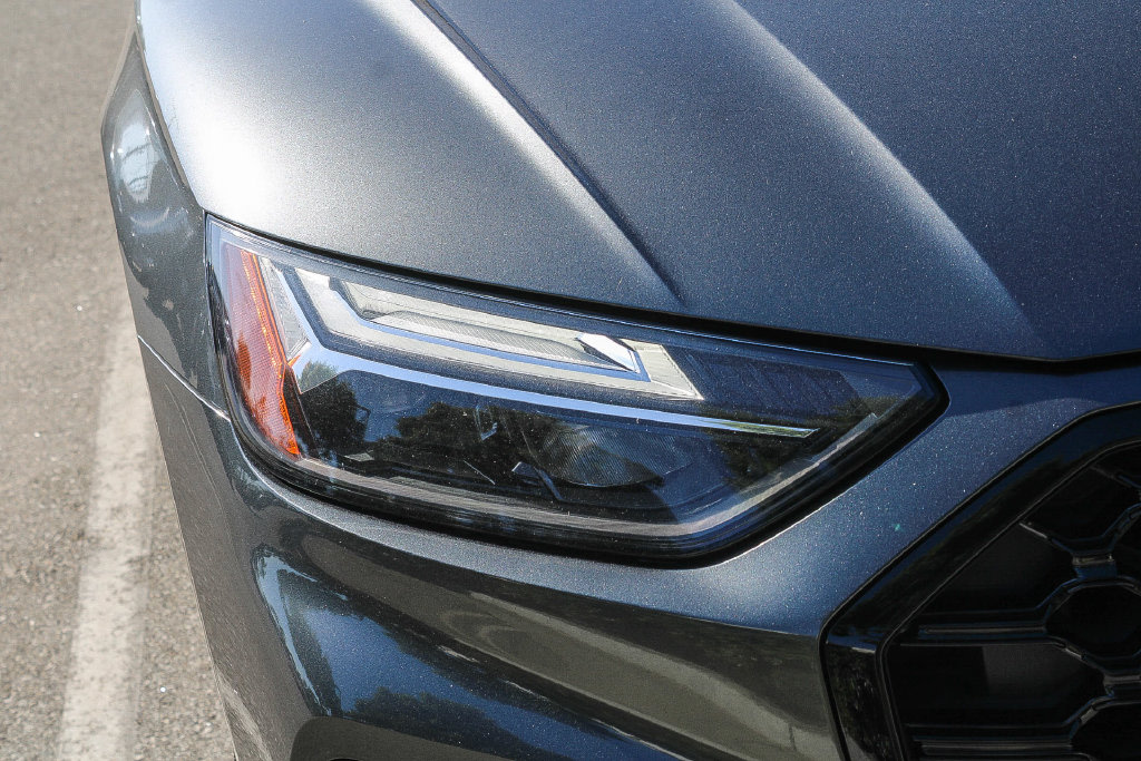 Thumbnail: 2022 Audi SQ5 - 21