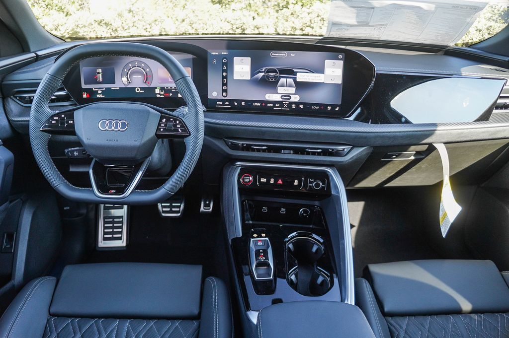 Thumbnail: 2026 Audi SQ5 - 2