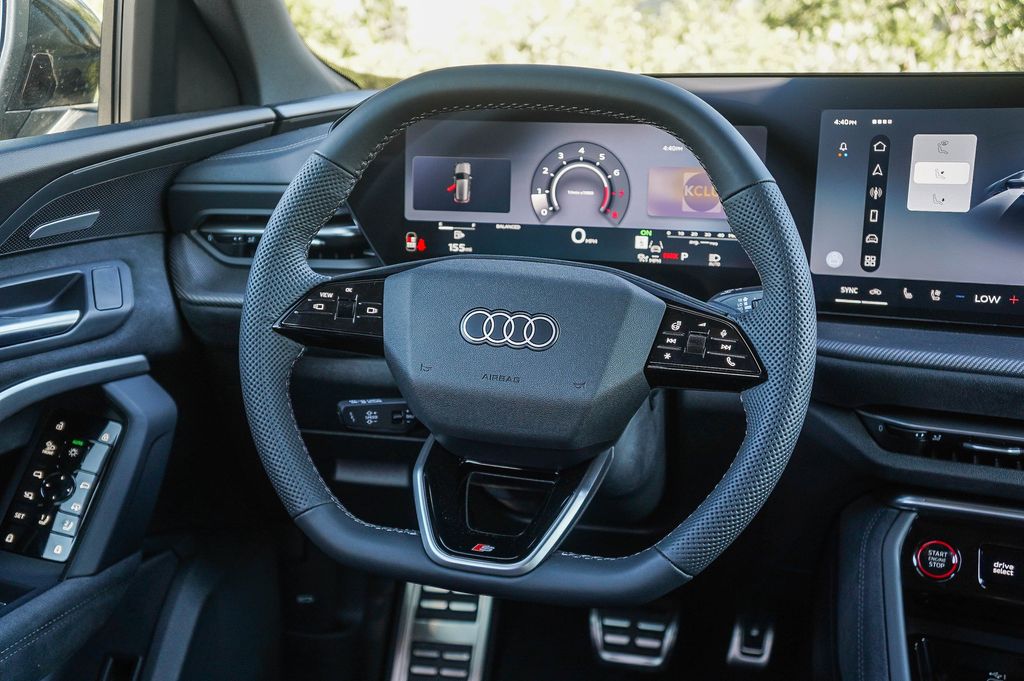 Thumbnail: 2026 Audi SQ5 - 9