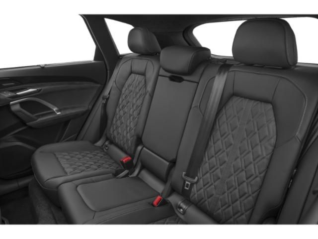 Thumbnail: 2026 Audi SQ5 - 8