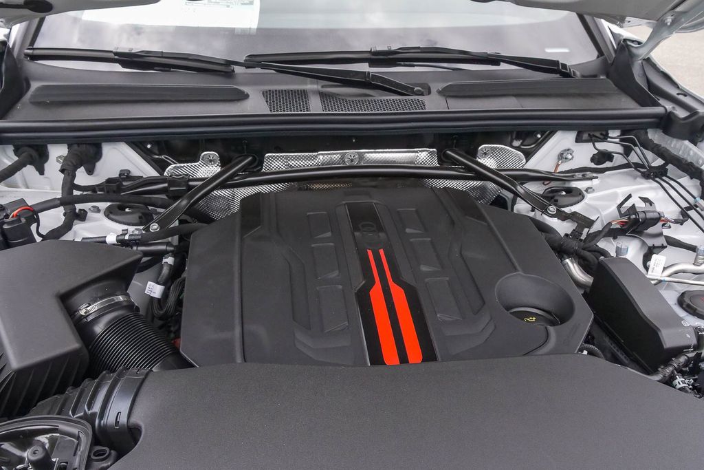 Thumbnail: 2026 Audi SQ5 - 7