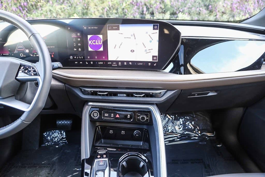 Thumbnail: 2025 Audi Q5 - 12