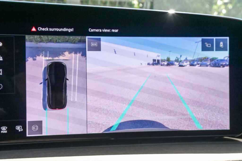 Thumbnail: 2025 Audi Q5 - 26