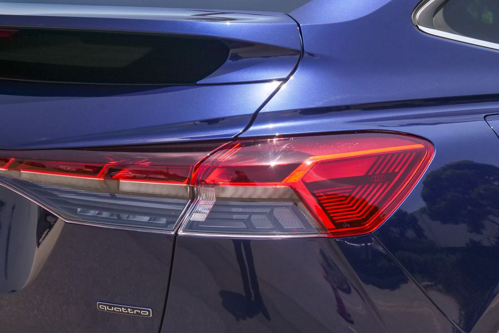 Thumbnail: 2024 Audi Q4 e-tron - 22