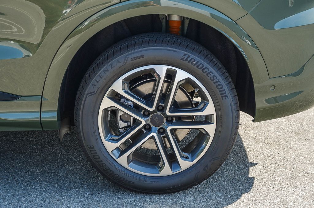 Thumbnail: 2026 Audi Q5 - 20