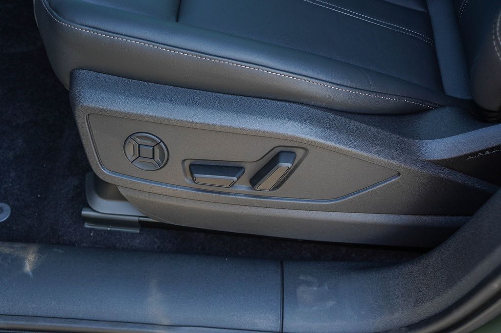 Thumbnail: 2026 Audi Q5 - 26