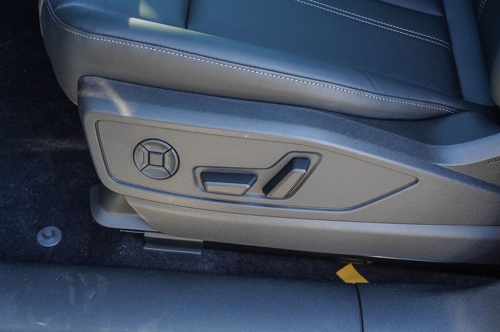 Thumbnail: 2026 Audi Q5 - 27