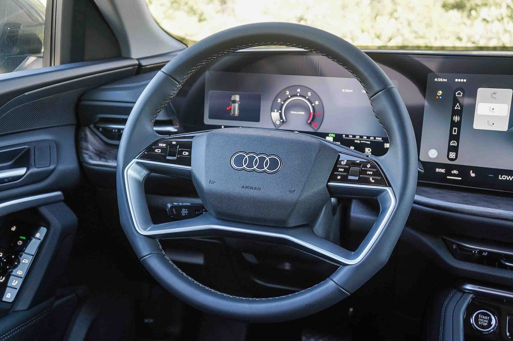 Thumbnail: 2026 Audi Q5 - 9