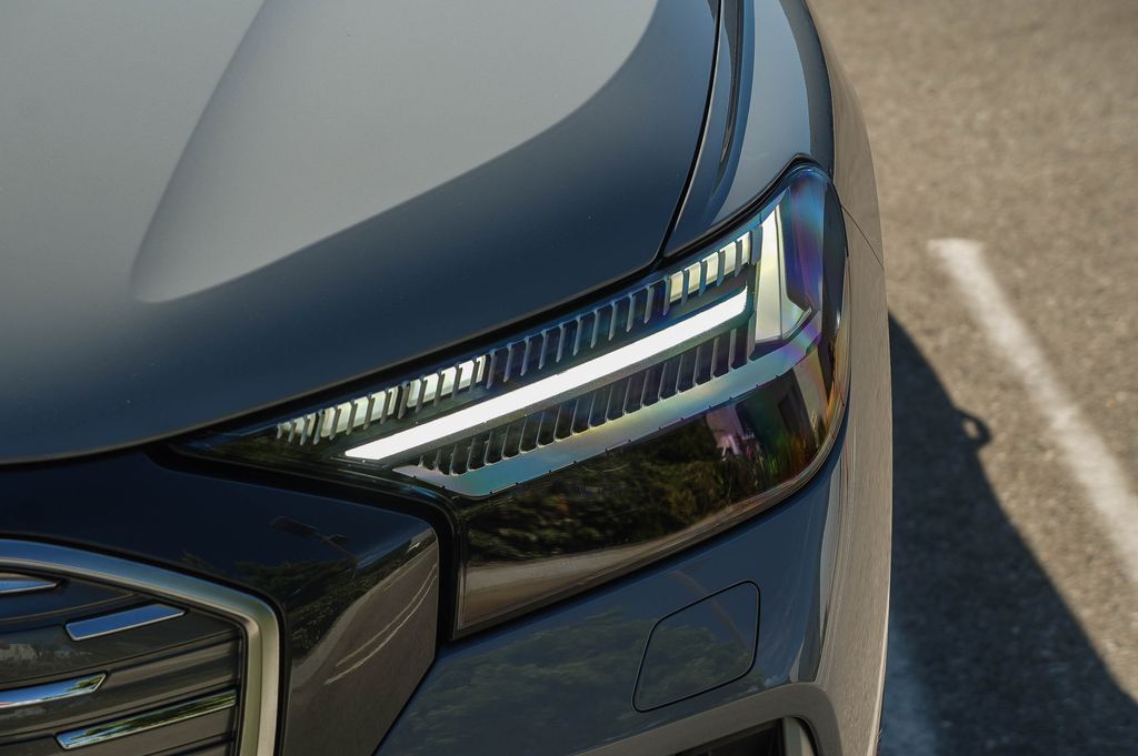 Thumbnail: 2024 Audi Q4 e-tron - 6