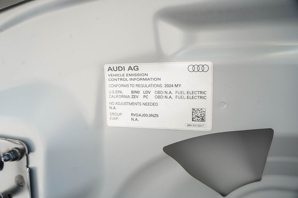Thumbnail: 2024 Audi Q4 e-tron - 18