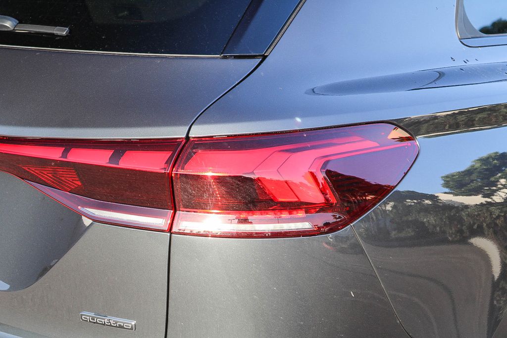 Thumbnail: 2027 Audi Q6 e-tron - 18