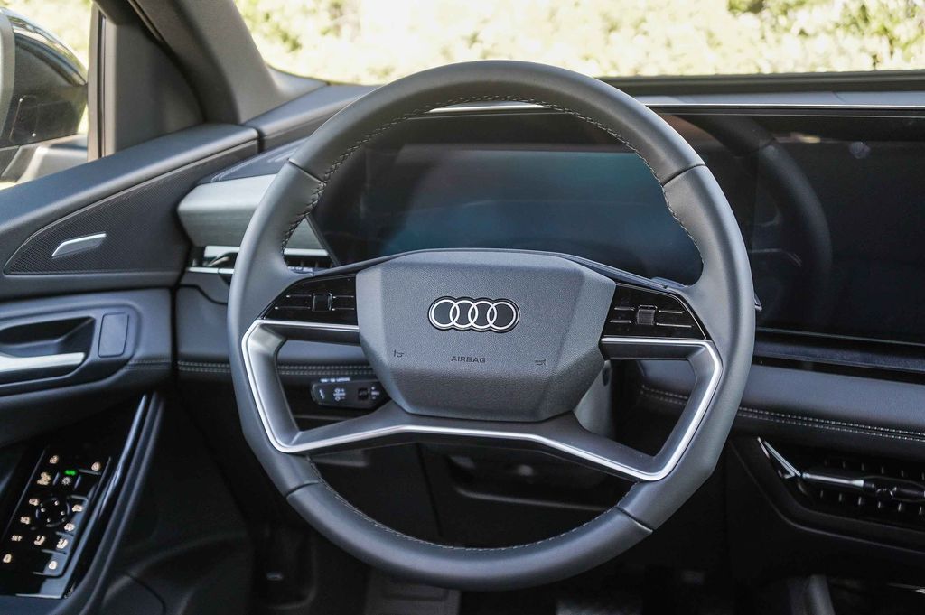 Thumbnail: 2027 Audi Q6 e-tron - 8