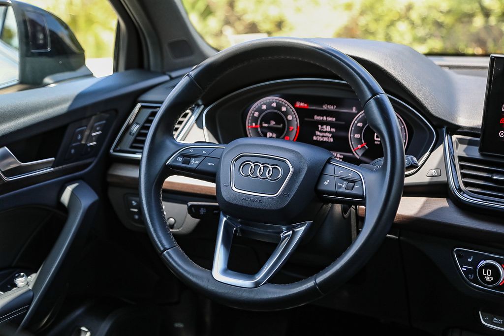 Thumbnail: 2023 Audi Q5 - 12