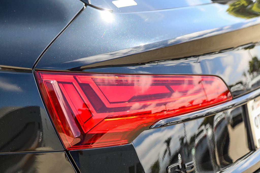 Thumbnail: 2023 Audi Q5 - 20