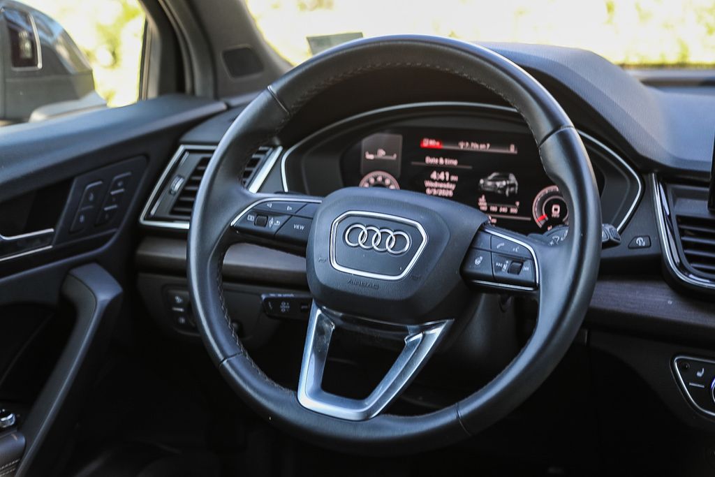 Thumbnail: 2023 Audi Q5 - 12