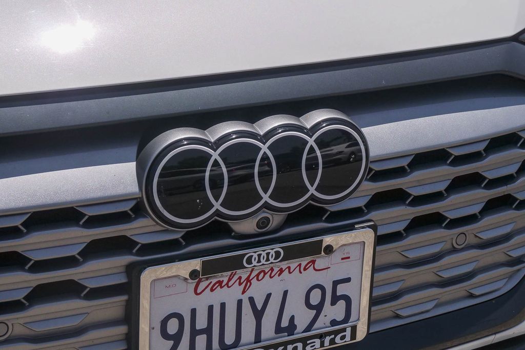 Thumbnail: 2024 Audi Q8 e-tron - 5