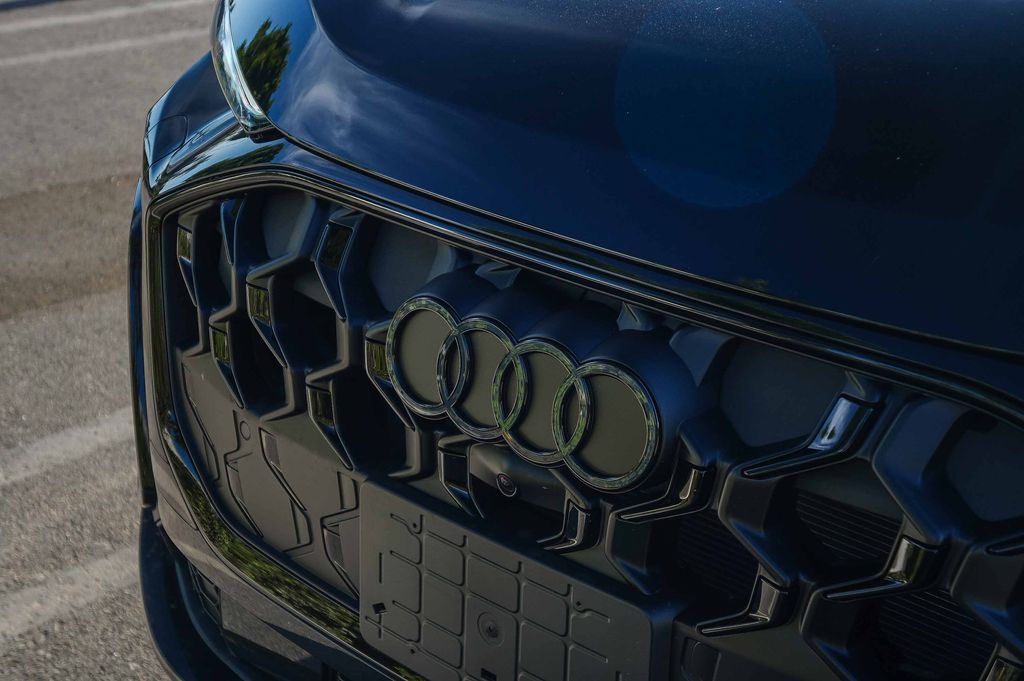 Thumbnail: 2026 Audi Q5 - 19