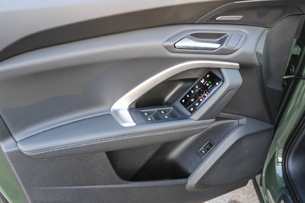 Thumbnail: 2026 Audi Q5 - 25