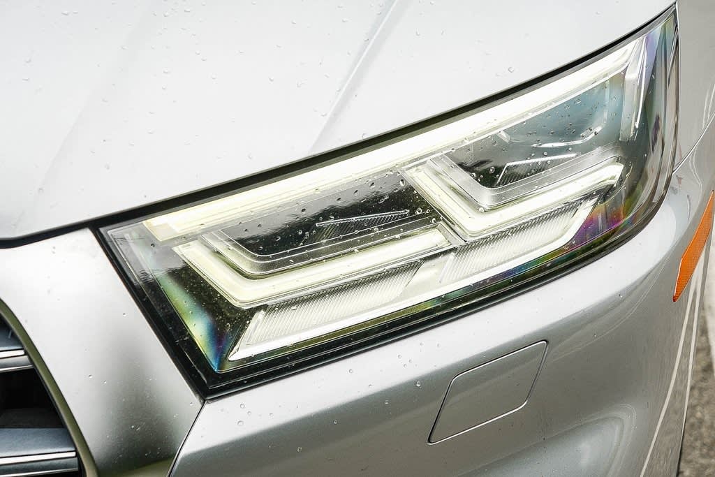 Thumbnail: 2018 Audi SQ5 - 18