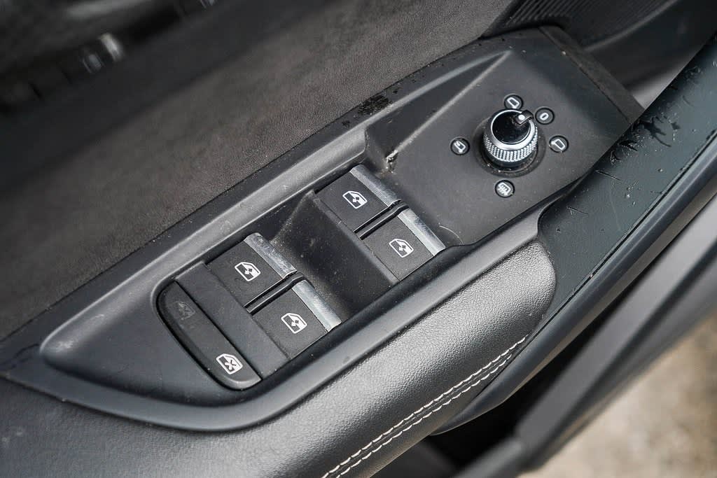 Thumbnail: 2018 Audi SQ5 - 20