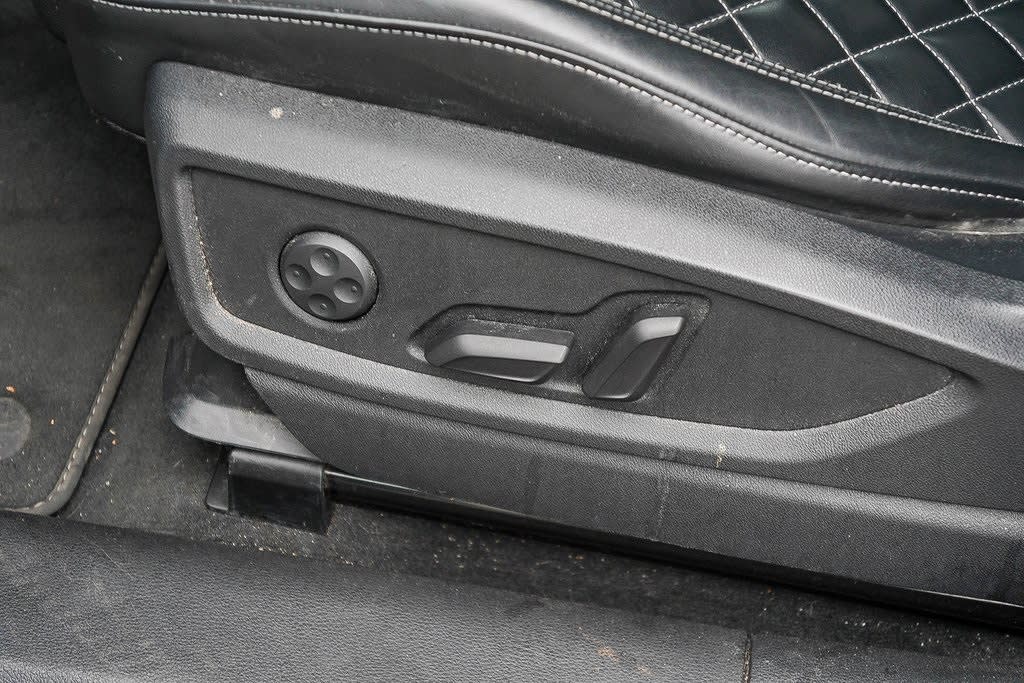 Thumbnail: 2018 Audi SQ5 - 21