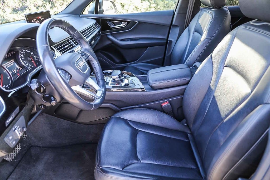 Thumbnail: 2019 Audi Q7 - 9