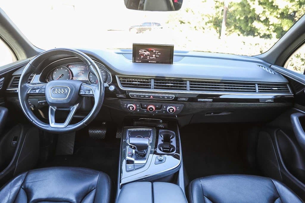 Thumbnail: 2019 Audi Q7 - 2