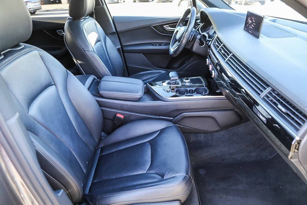 Thumbnail: 2019 Audi Q7 - 8