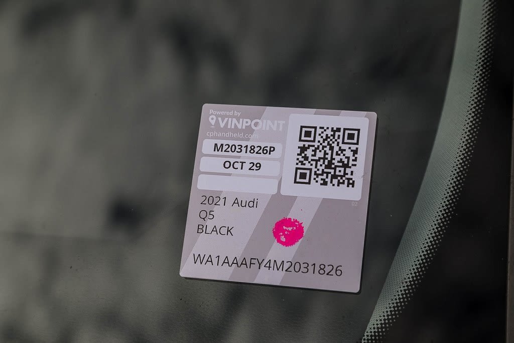 Thumbnail: 2021 Audi Q5 - 17