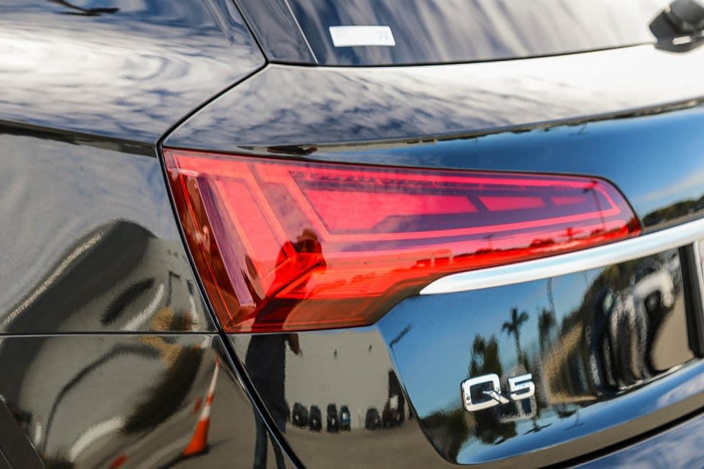 Thumbnail: 2021 Audi Q5 - 21