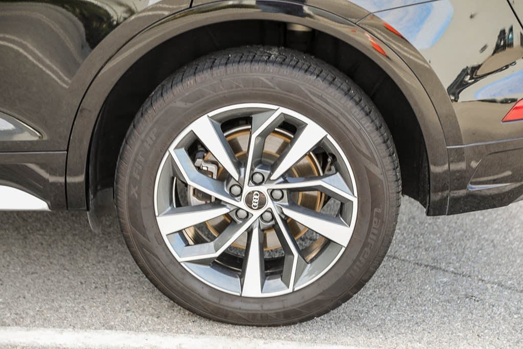 Thumbnail: 2021 Audi Q5 - 22