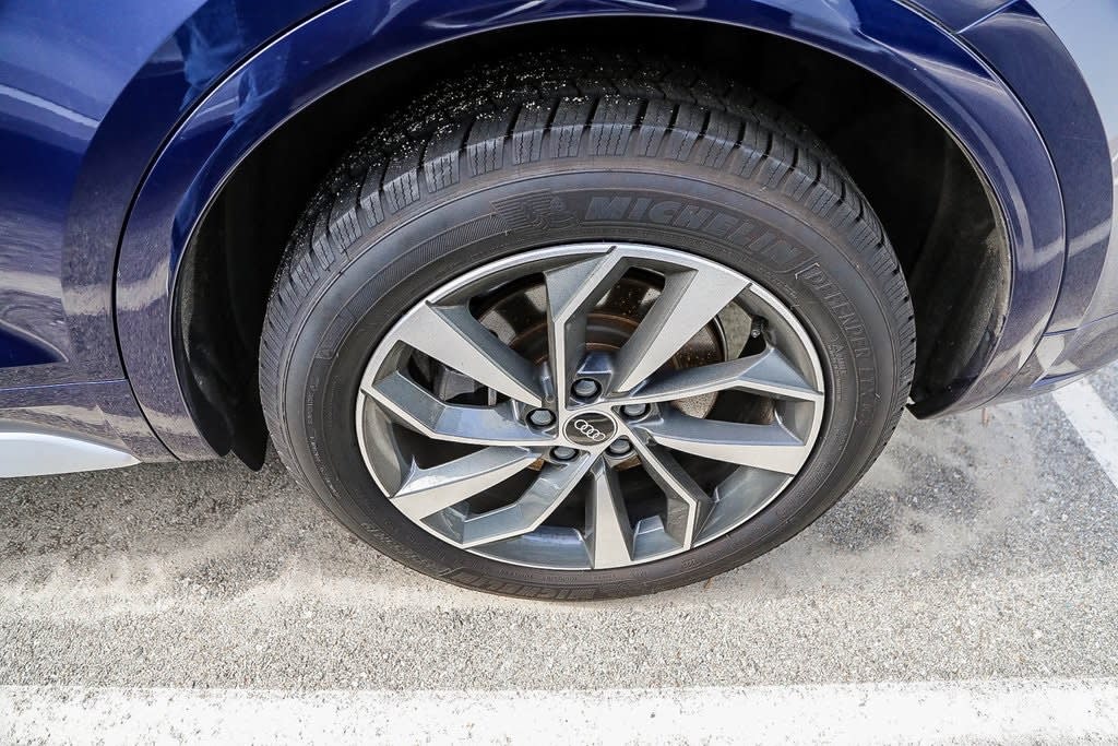 Thumbnail: 2021 Audi Q5 - 11