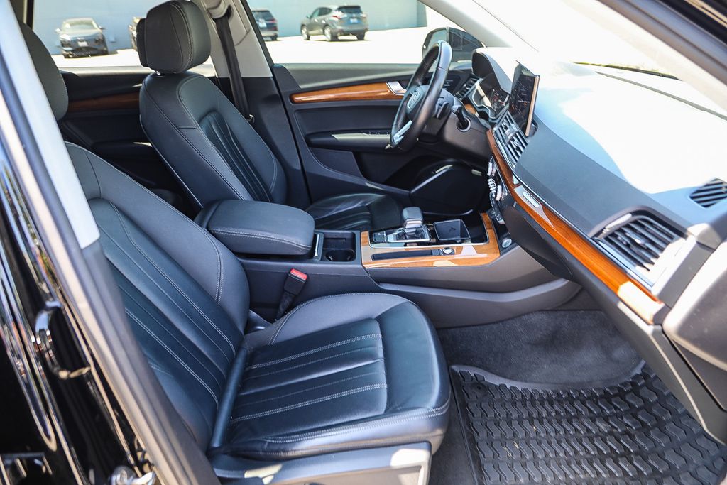 Thumbnail: 2021 Audi Q5 - 8