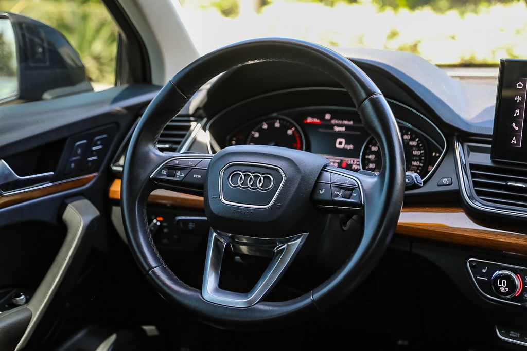 Thumbnail: 2021 Audi Q5 - 7