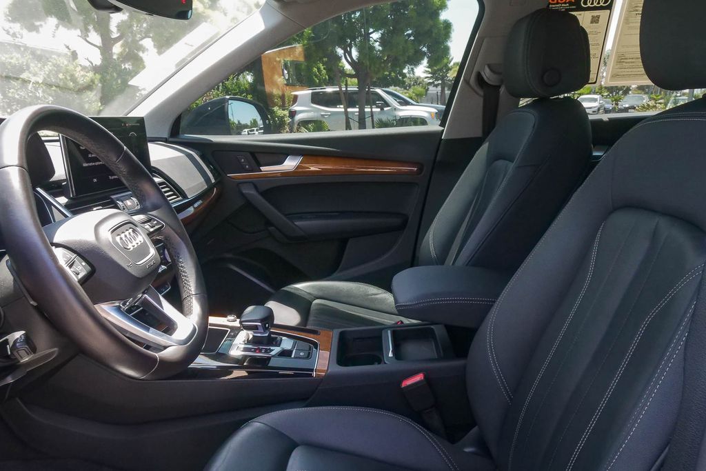 Thumbnail: 2021 Audi Q5 - 11