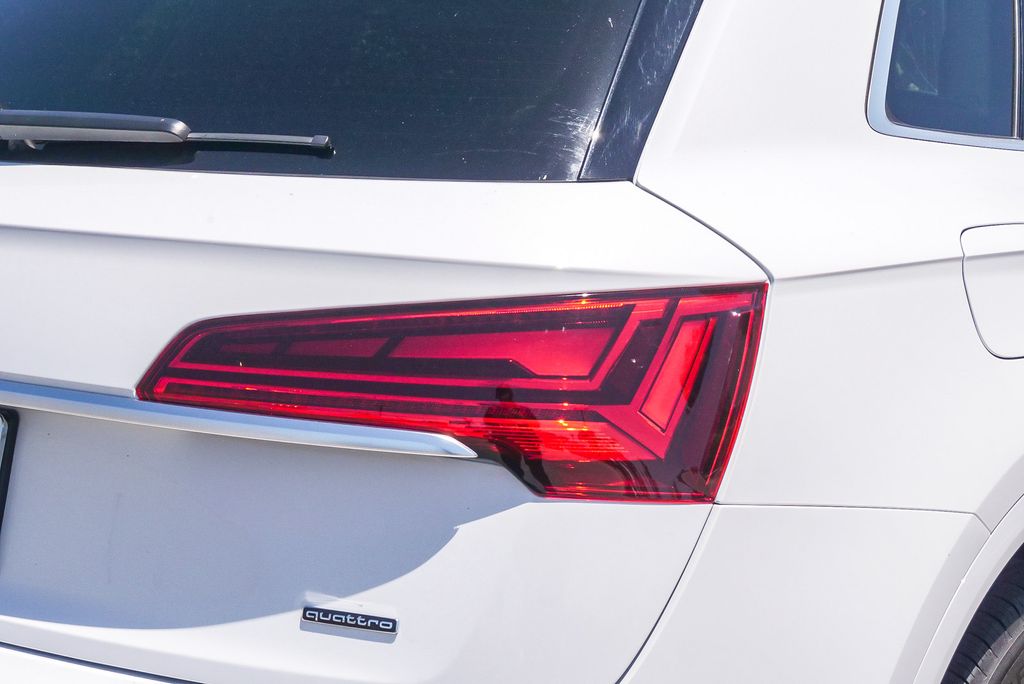 Thumbnail: 2023 Audi Q5 - 14