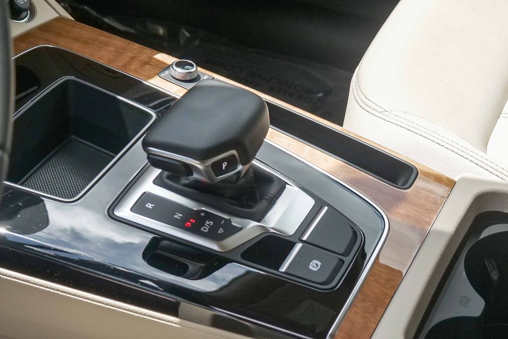 Thumbnail: 2023 Audi Q5 - 12